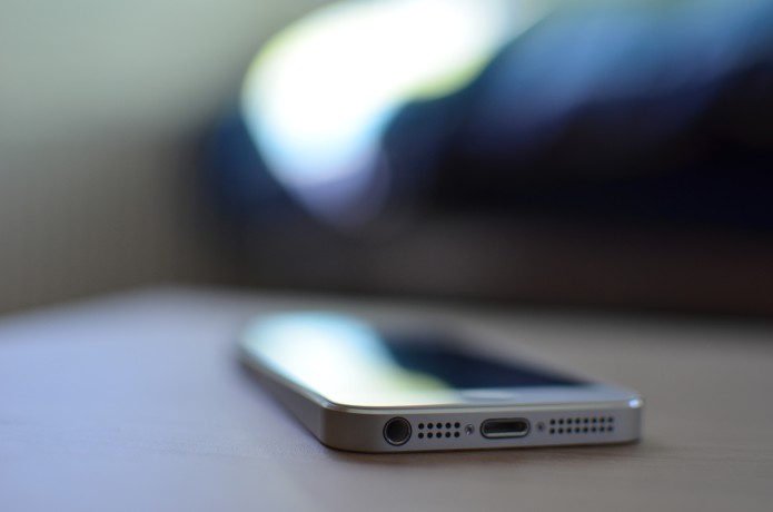 apple-iphone-technology-blur